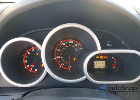 2010 Toyota Corolla Matrix z USA, uszkodzony, nr VIN 2T1KU4EEXAC236798